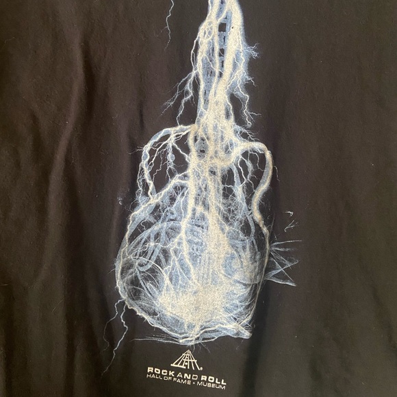 Rock And Roll Hall Of Fame Museum T-Shirt - Picture 2 of 5